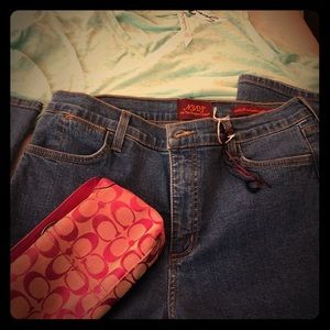 NYDJ 12p straight leg - new without tags